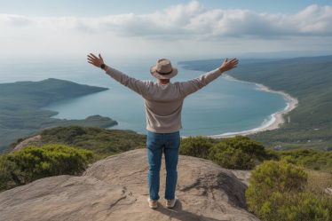 Comment développer son charisme après 40 ans : techniques simples pour séduire naturellement